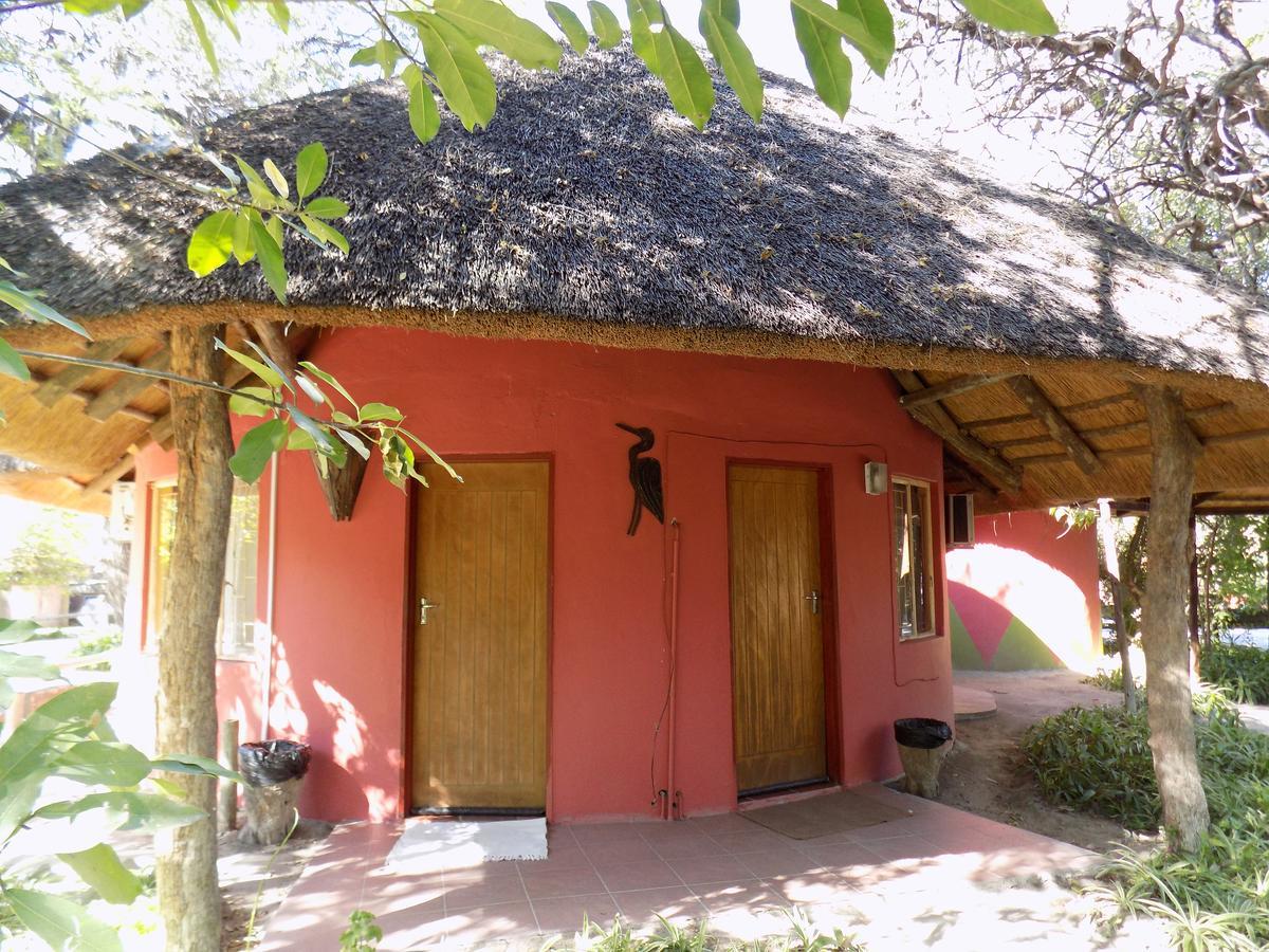 Jump Street Chalets Maun Exteriér fotografie